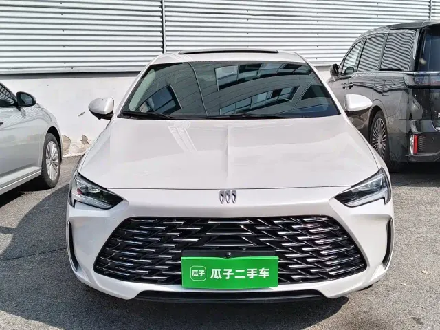 Buick Regal — Фото автомобиля 2