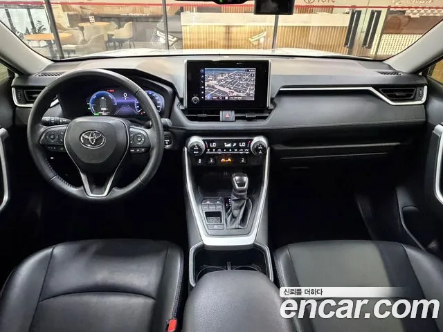 Toyota RAV4 Generation 5 — Фото автомобиля 7