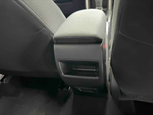 Toyota Frontlander 2024 2.0L Smart Hybrid Dual Engine Leading Edition — Фото автомобиля 20