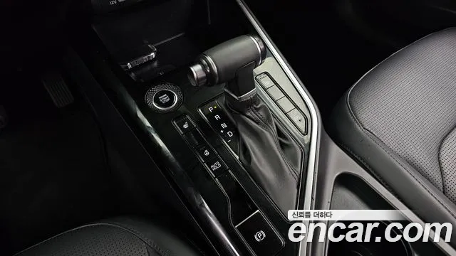 Kia Niro — Фото автомобиля 9