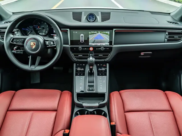 Porsche Macan — Фото автомобиля 18