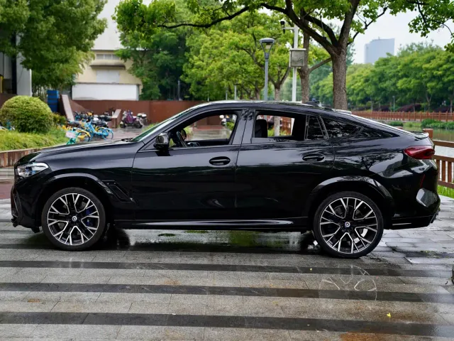 BMW X6 M — Фото автомобиля 5