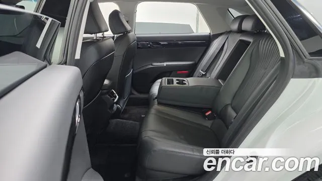 Hyundai Grandeur GN7 — Фото автомобиля 18