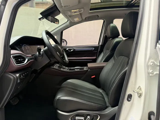 GAC Trumpchi M6 — Фото автомобиля 9