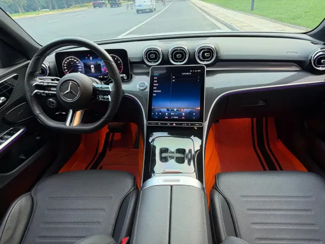 Mercedes-Benz C-Class — Фото автомобиля 9