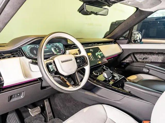 Land Rover Range Rover Sport — Фото автомобиля 6