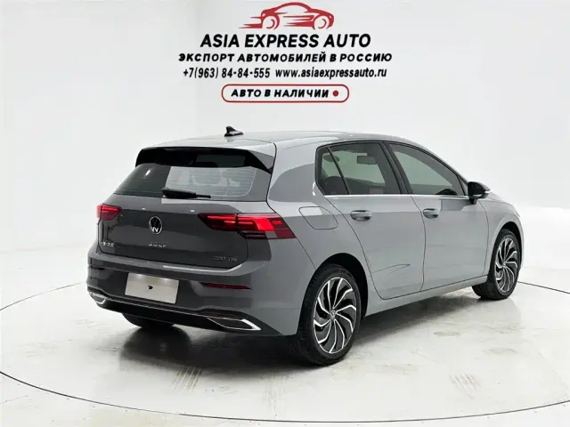 Volkswagen Golf — Фото автомобиля 4