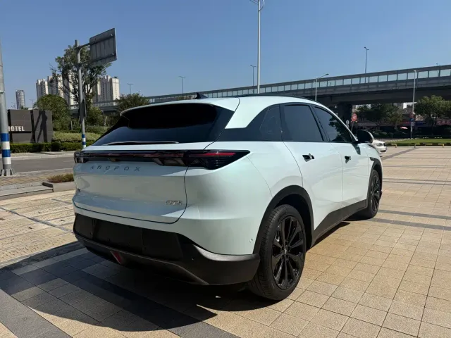 Arcfox Alpha T5 — Фото автомобиля 13