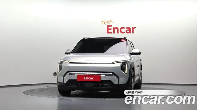 Kia EV3 — Фото автомобиля 3