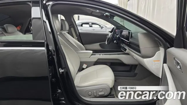 Hyundai Ioniq 6 — Фото автомобиля 11
