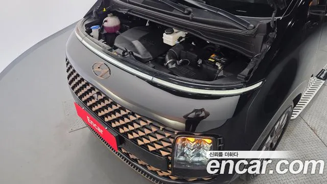 Hyundai Staria Staria 4WD Lounge 9 мест — Фото автомобиля 6