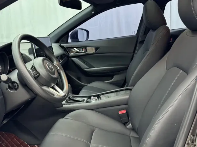 Mazda CX-4 — Фото автомобиля 11
