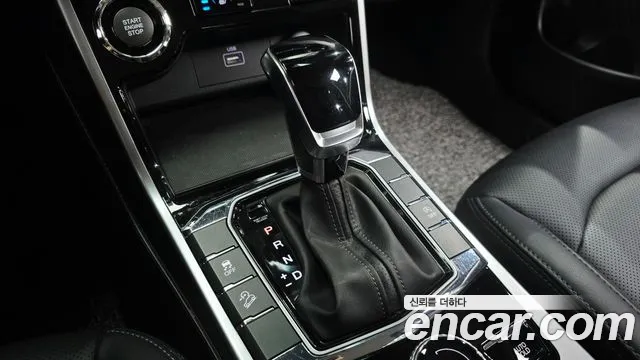 KGM Korando Beautiful — Фото автомобиля 9