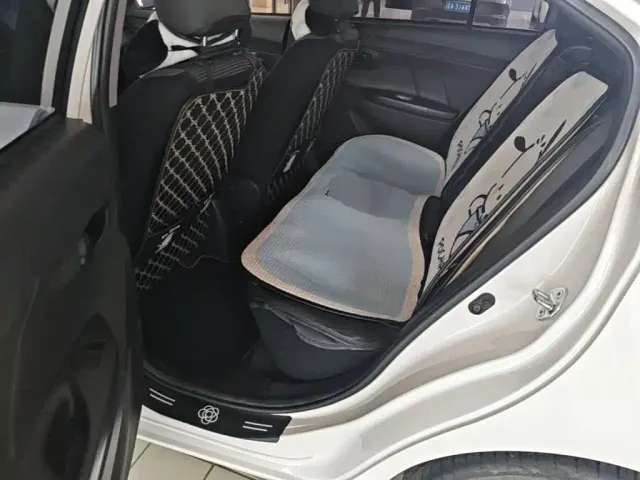 Toyota Vios — Фото автомобиля 16