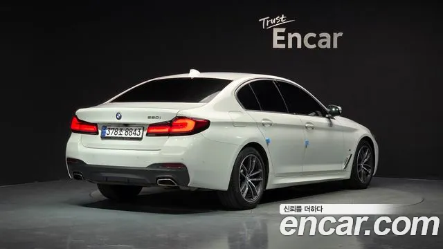 BMW 5-Series — Фото автомобиля 2