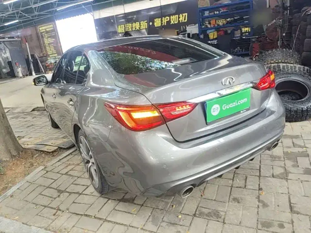 Infiniti Q50L — Фото автомобиля 4