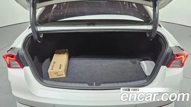 Kia K5 K5 3 поколение 2.0 LPI(Для проката) — Фото автомобиля 16