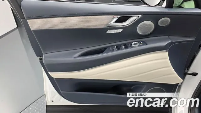 Genesis GV80 — Фото автомобиля 13