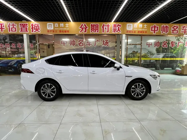 BYD Qin PLUS — Фото автомобиля 7