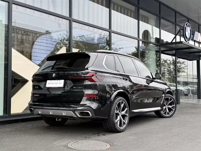 BMW X5 — Фото автомобиля 4