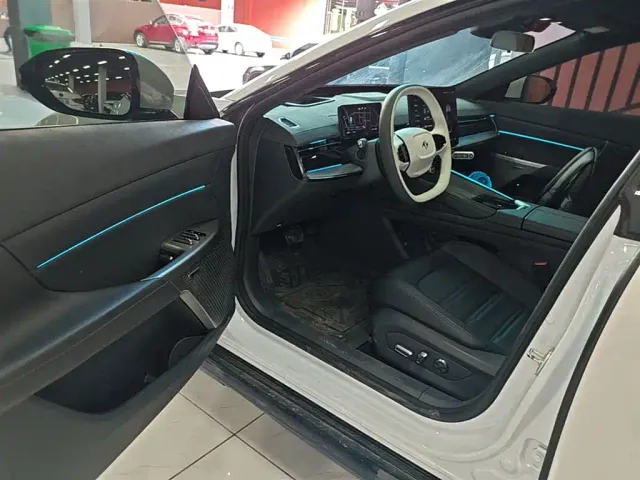 Dongfeng eπ 007 — Фото автомобиля 15