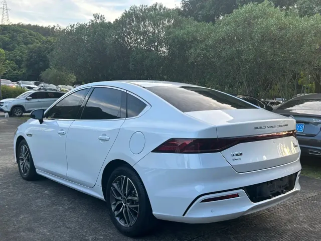 BYD Qin PLUS — Фото автомобиля 15