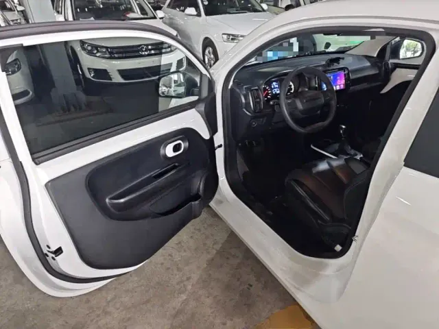 Roewe Clever — Фото автомобиля 15