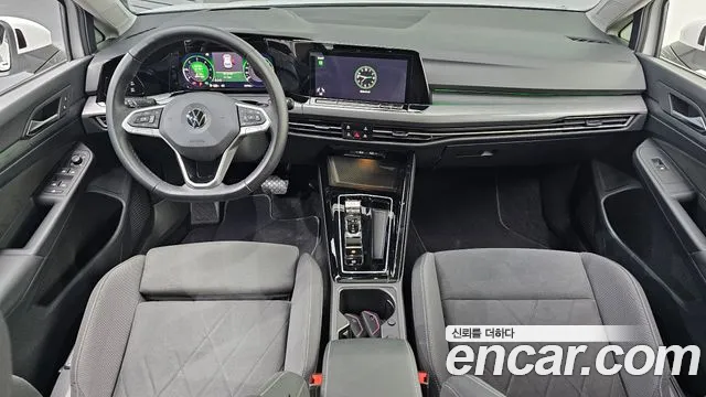 Volkswagen Golf Golf 8 поколение 2.0 TDI Prestige — Фото автомобиля 7