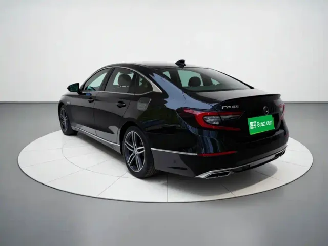 Honda Accord — Фото автомобиля 4