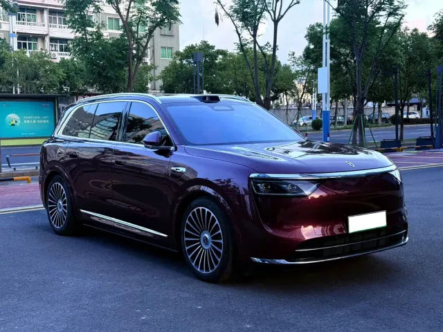 Aito M8 — Фото автомобиля 3