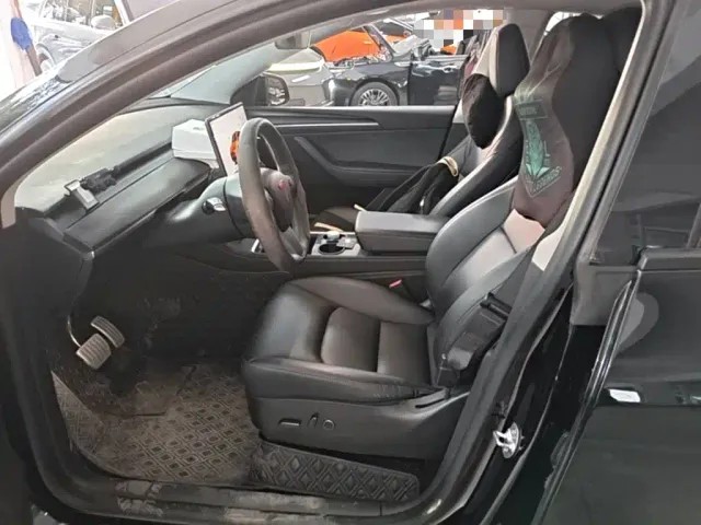 Tesla Model Y — Фото автомобиля 7