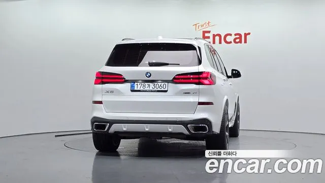 BMW X5 xDrive 40i M Sport — Фото автомобиля 4