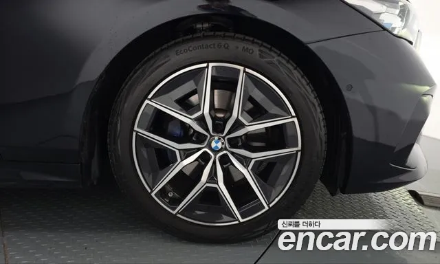 BMW 5 Series G60 — Фото автомобиля 6