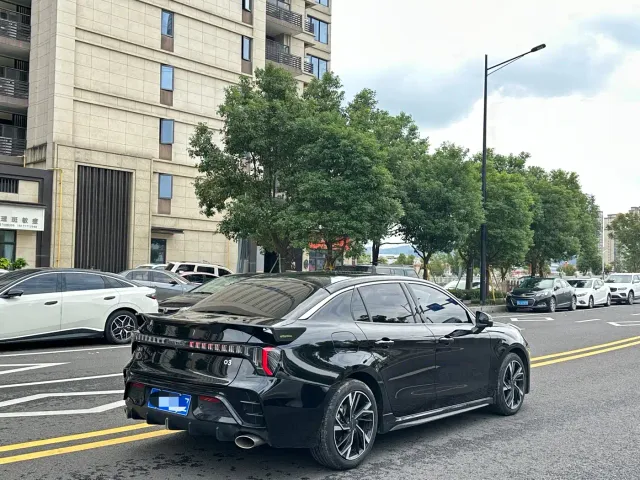 Lynk & Co 03 — Фото автомобиля 19