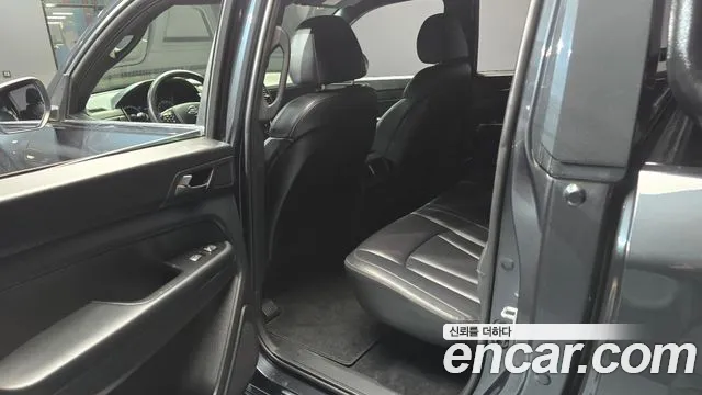 KG_Mobility_Ssangyong Rexton Новый Rexton Sport Khan Дизель 2.2 4WD — Фото автомобиля 10