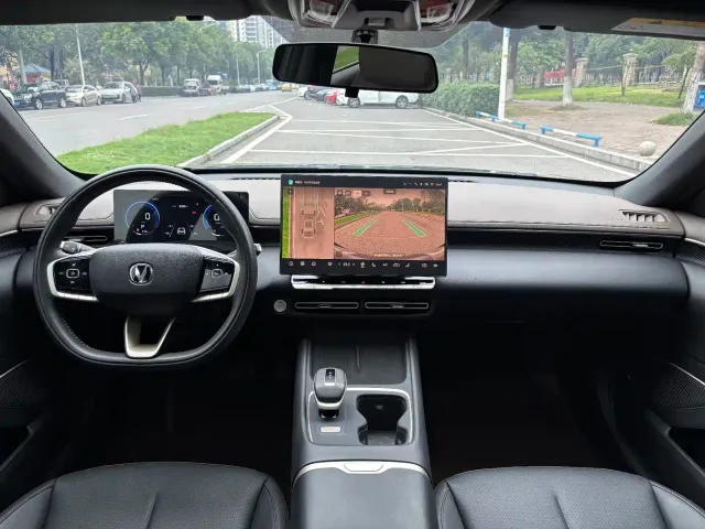 Changan Eado — Фото автомобиля 11