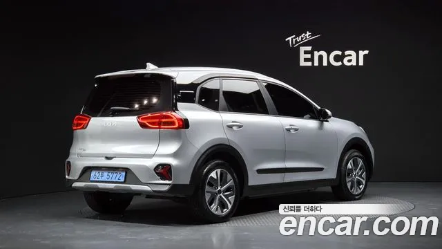 Kia Niro Niro Plus Air — Фото автомобиля 2