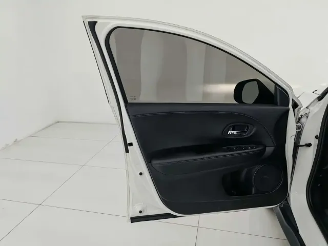 Honda Vezel 2019 220 TURBO CVT Luxury Edition China VI — Фото автомобиля 15