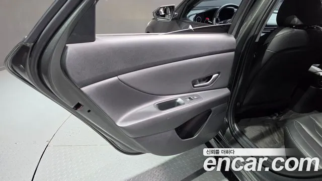 Hyundai Avante — Фото автомобиля 14