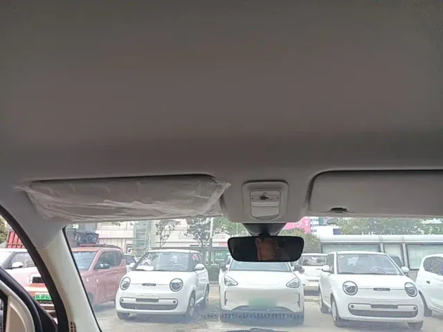 Wuling Hongguang Mini EV — Фото автомобиля 13
