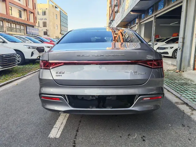 BYD Qin PLUS — Фото автомобиля 7