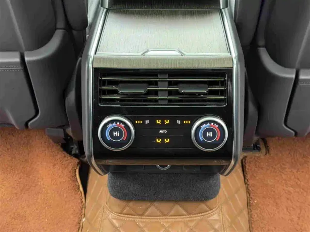 Land Rover Range Rover — Фото автомобиля 15
