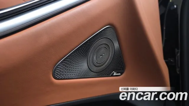 Mercedes-Benz S-Class — Фото автомобиля 14