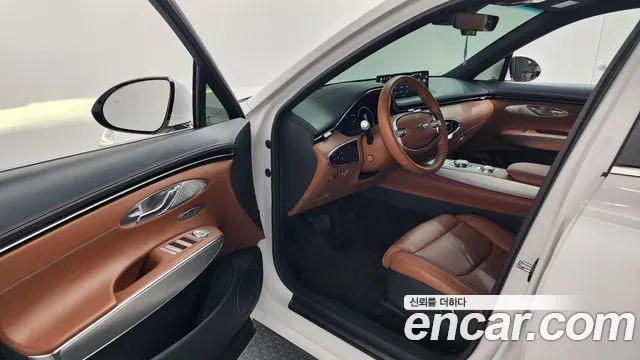 Genesis GV70 — Фото автомобиля 10