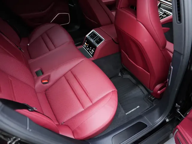 Porsche Panamera — Фото автомобиля 30