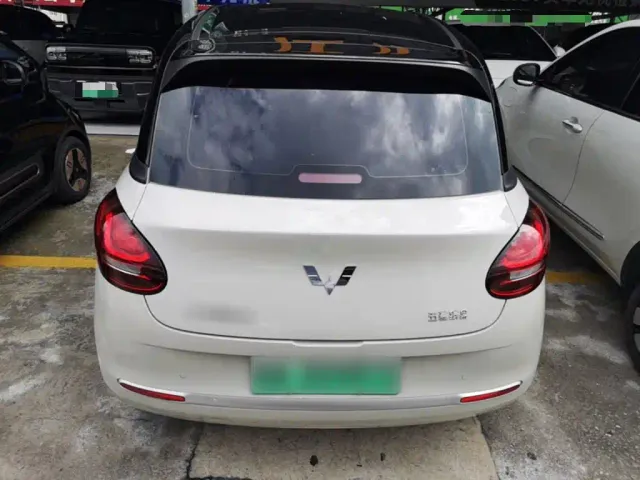 Wuling Bingo — Фото автомобиля 3