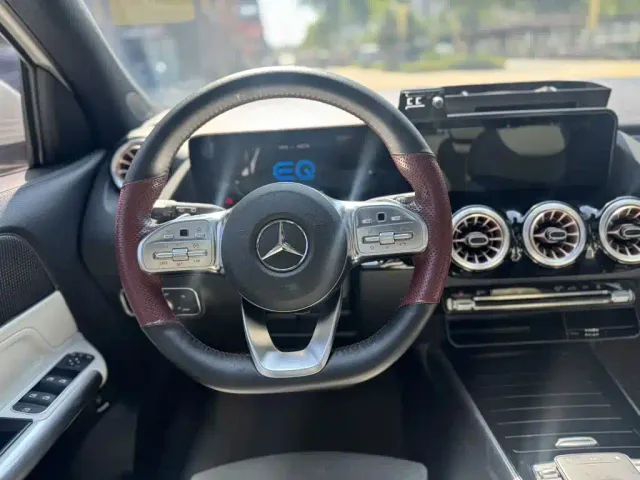 Mercedes-Benz EQA — Фото автомобиля 7