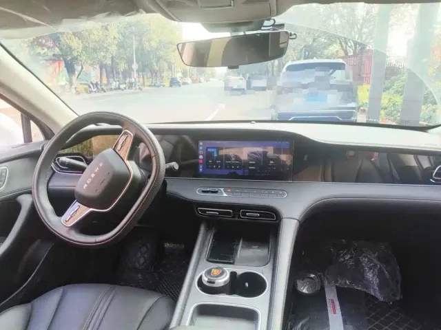 Roewe D7 — Фото автомобиля 12