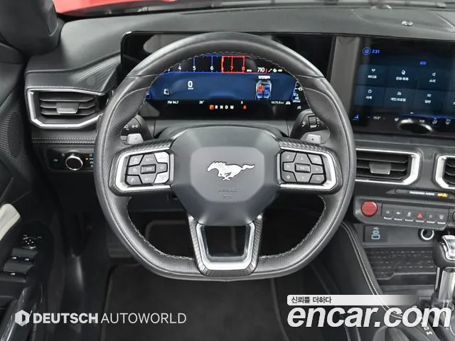 Ford Mustang Mustang 7 поколение 2.3 EcoBoost Premium Кабриолет — Фото автомобиля 13