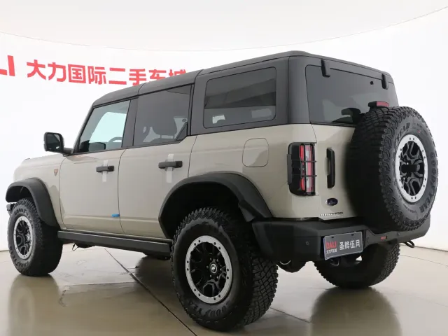 Ford Bronco — Фото автомобиля 14